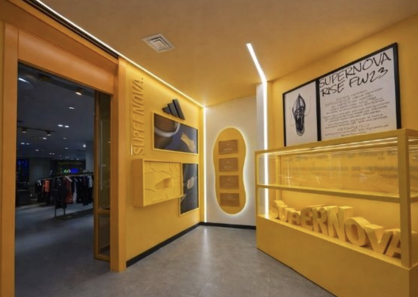 ADIDAS — Shop-in-Shop uygulaması,