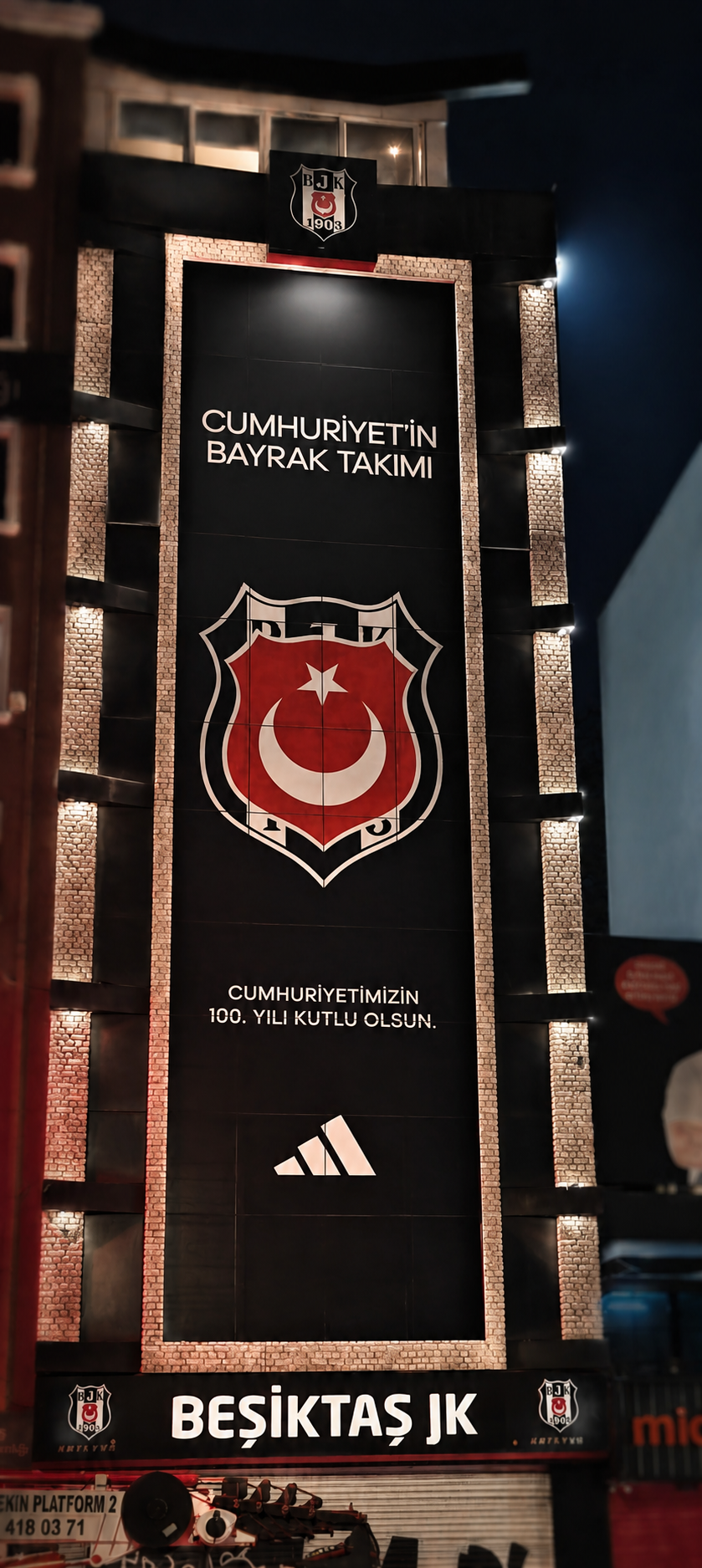 ADIDAS — Dış Mekan uygulaması,